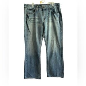 Guess Jeans Rowland Fit  • Size: 38x32 • Used